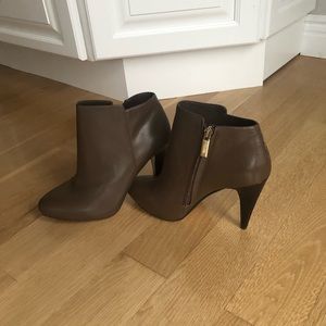 Banana Republic Ankle Boots